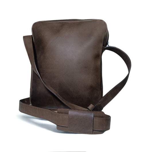 Morral marrón en cuero genuino para hombre